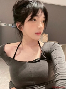 明星夜生活大曝光，高档餐厅聚餐引发关注