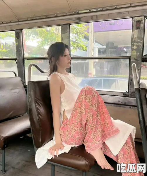 阿朱打卡事件持续升温，真相究竟如何？